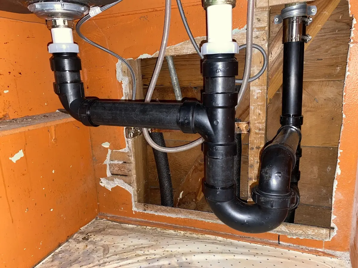 Professional Pipe Bursting equipment and tools on the job in Warren